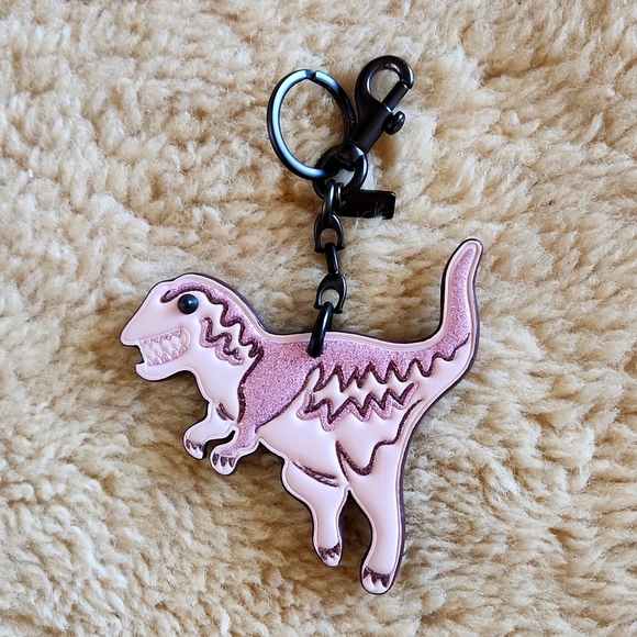 Adorable NWOT Coach Pink Leather Rexy Key Chain or Bag Charm 🦖🩷 - Picture 11 of 11